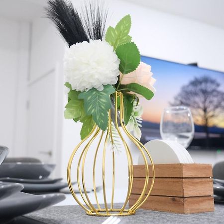 Modernized Three Bedroom House Near City Stadium, Attractions, City Centre - Sky N Netflix - Convenient Transport Manchester Exteriér fotografie